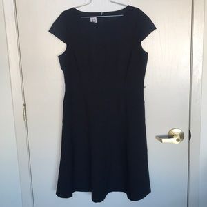 Anne Klein Short Sleeved A-line Black Dress Sz 16
