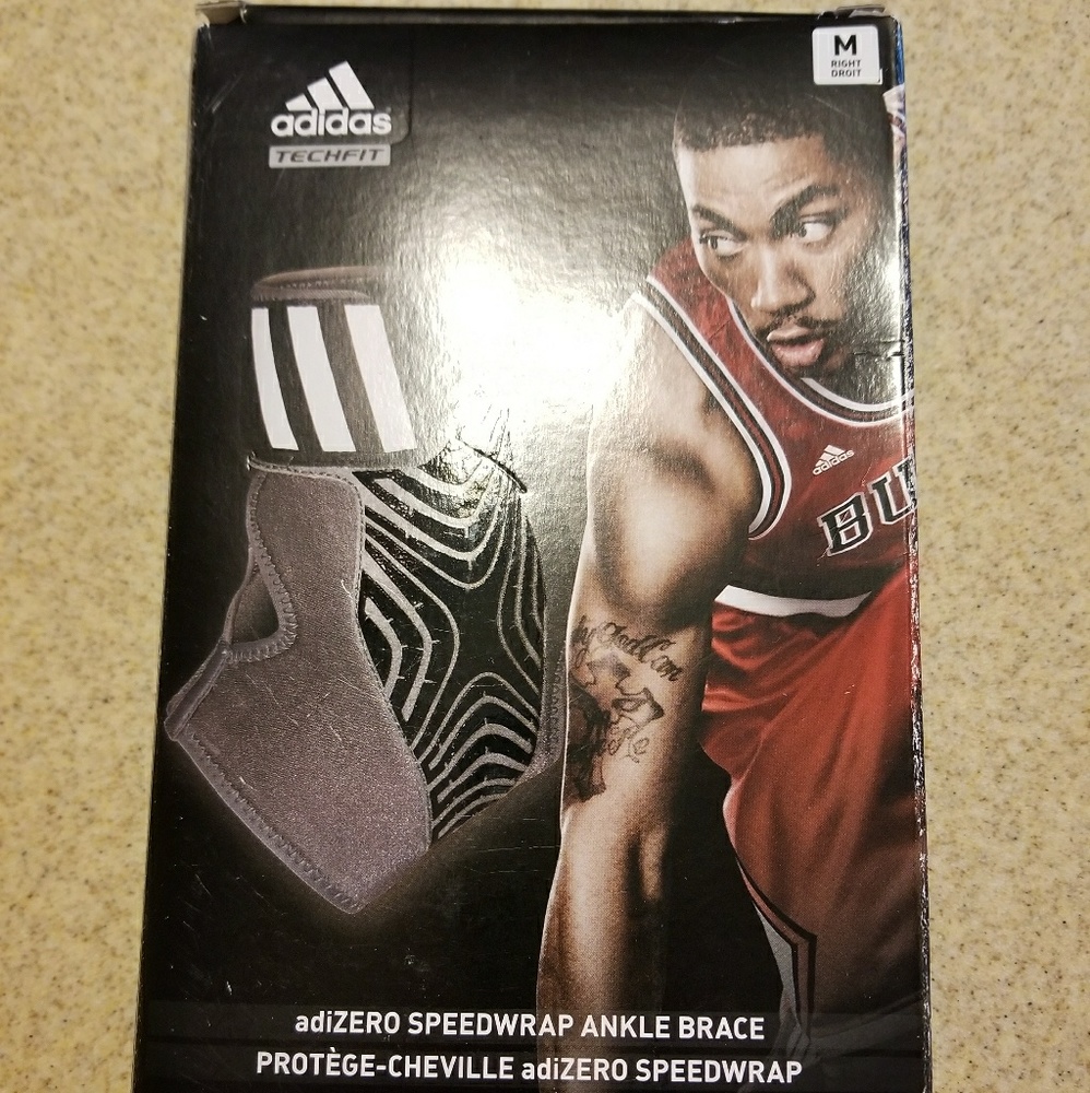 Brand New Adidas Unisex Right Medium Ankle Brace