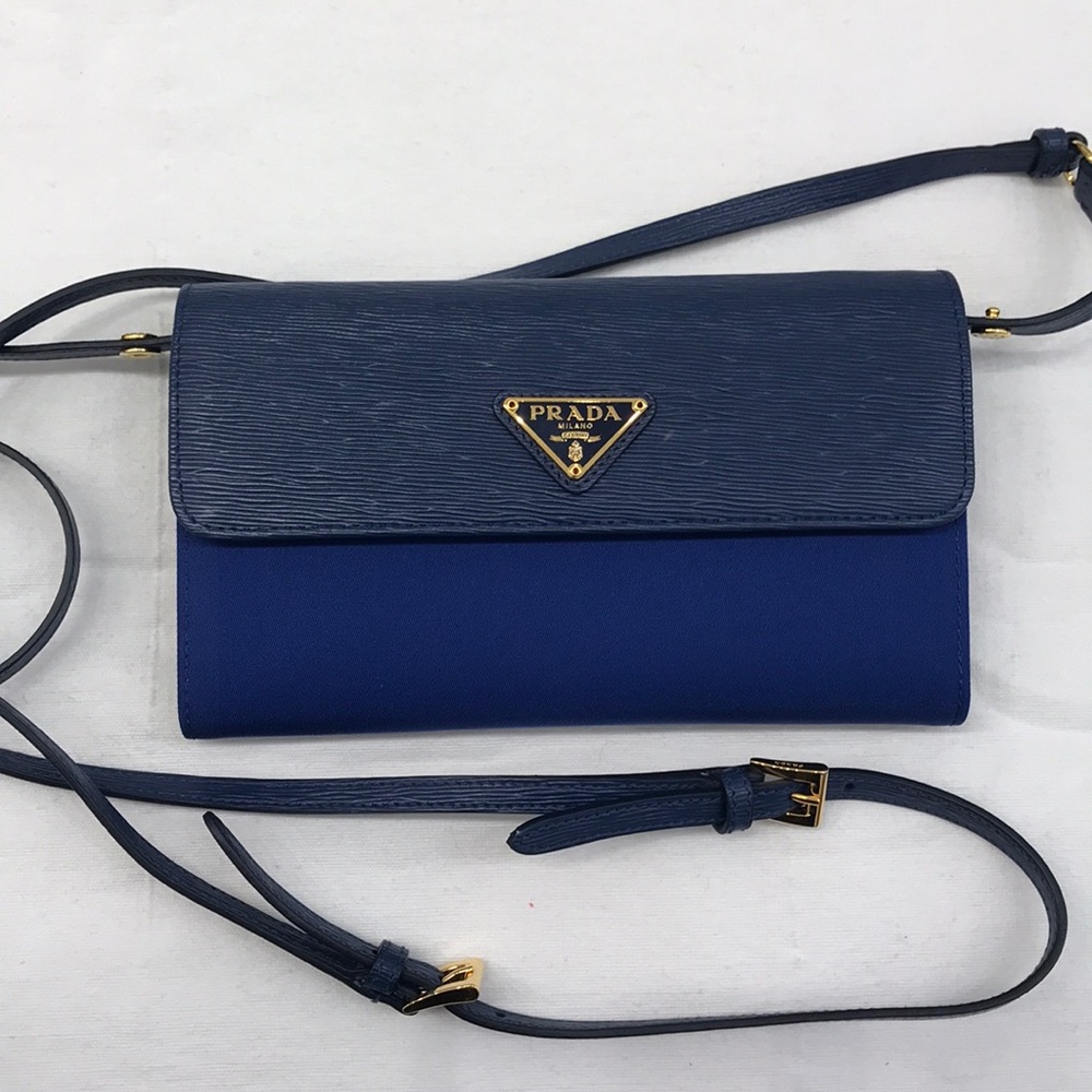 BRAND NEW & AUTHENTIC! Prada mini cross bag