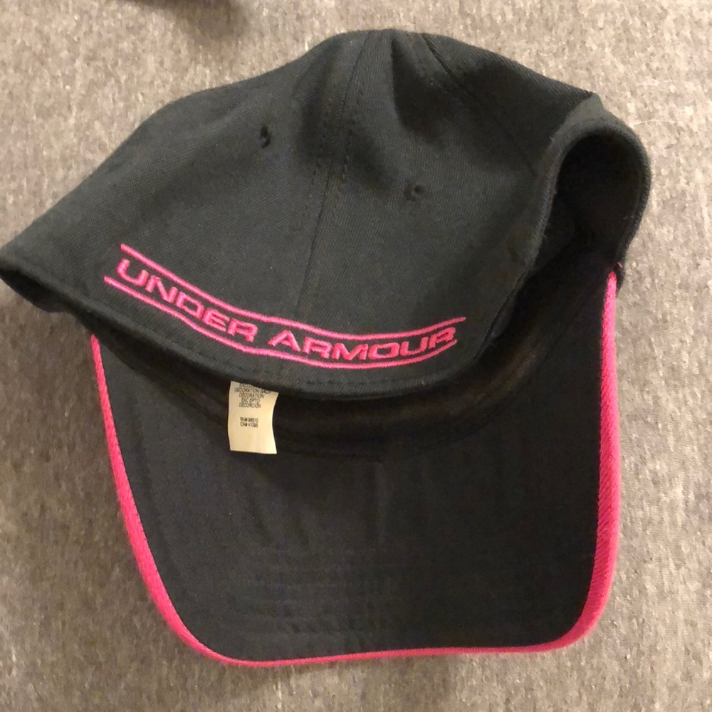 Under Armour Hat - Picture 2 of 3