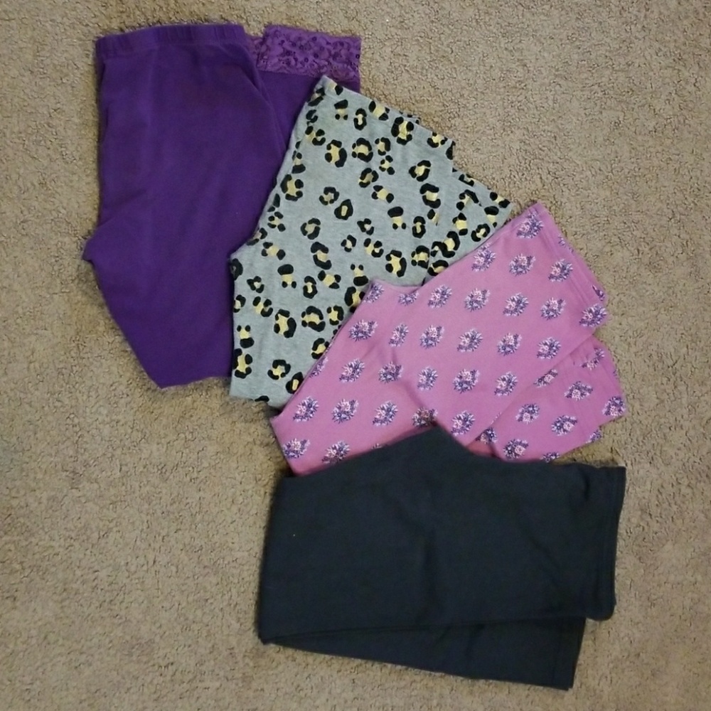 **SOLD**Girls legging bundle of four - size 10/12
