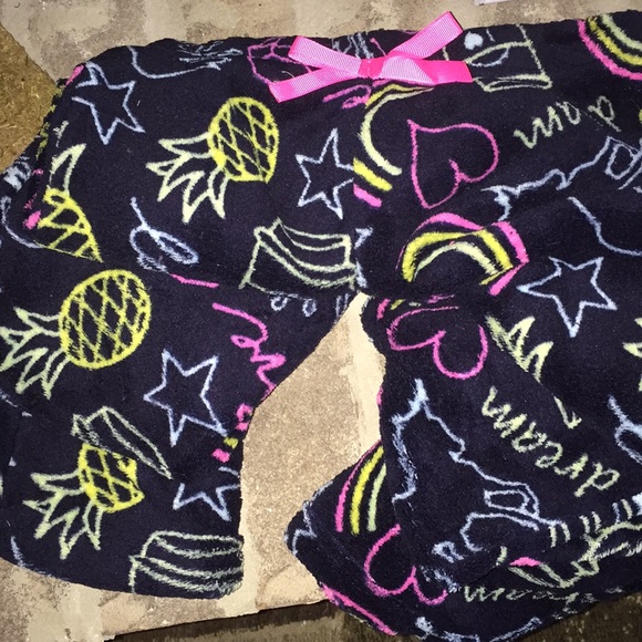PINEAPPLE, STAR PJ SET NWT - Picture 7 of 7