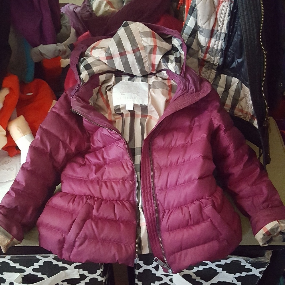 Auth burberry kids winter coat 7yr