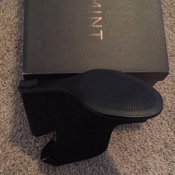 ShoeMint Nash wedges - Picture 3 of 3