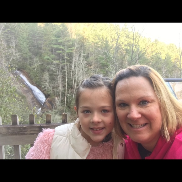 Meet your Posher, Staci - Picture 1 of 1