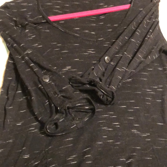 Black 3/4 arm length shirt - Picture 4 of 4