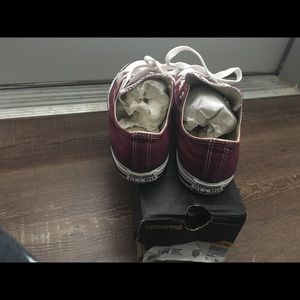 Girls size 3 Converse like new gently worn