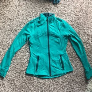 Lululemon teal jacket size 6
