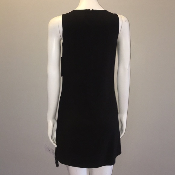 Black Sleeveless Classy Dress - Picture 2 of 2