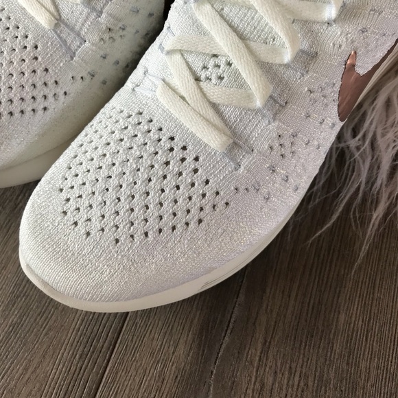 ❄️HP❄️NWT Nike lunarepic Flyknit Metallic Gold - Picture 6 of 8