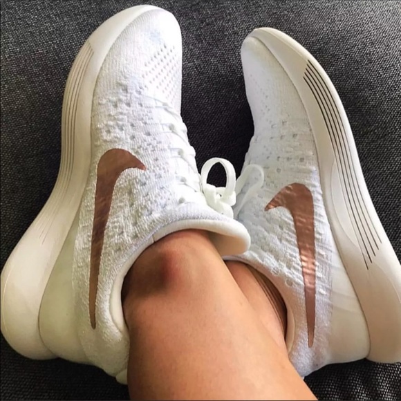 ❄️HP❄️NWT Nike lunarepic Flyknit Metallic Gold - Picture 2 of 8