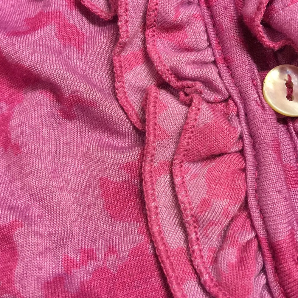 Pretty Sleeveless Top - Picture 8 of 8