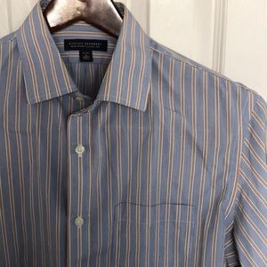 Banana Republic Non-Iron Classic Fit Shirt