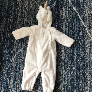 EUC pottery barn unicorn costume