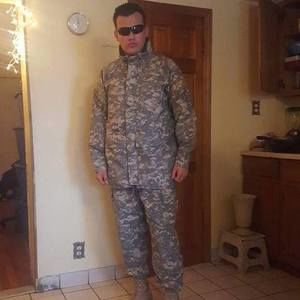 Meet your Posher, Luis