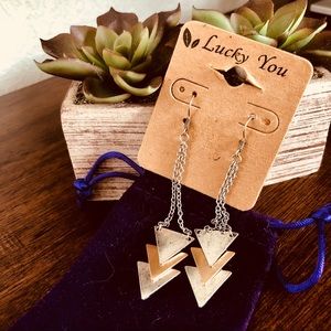 🍀Lucky You Rustic Triangle Earrings