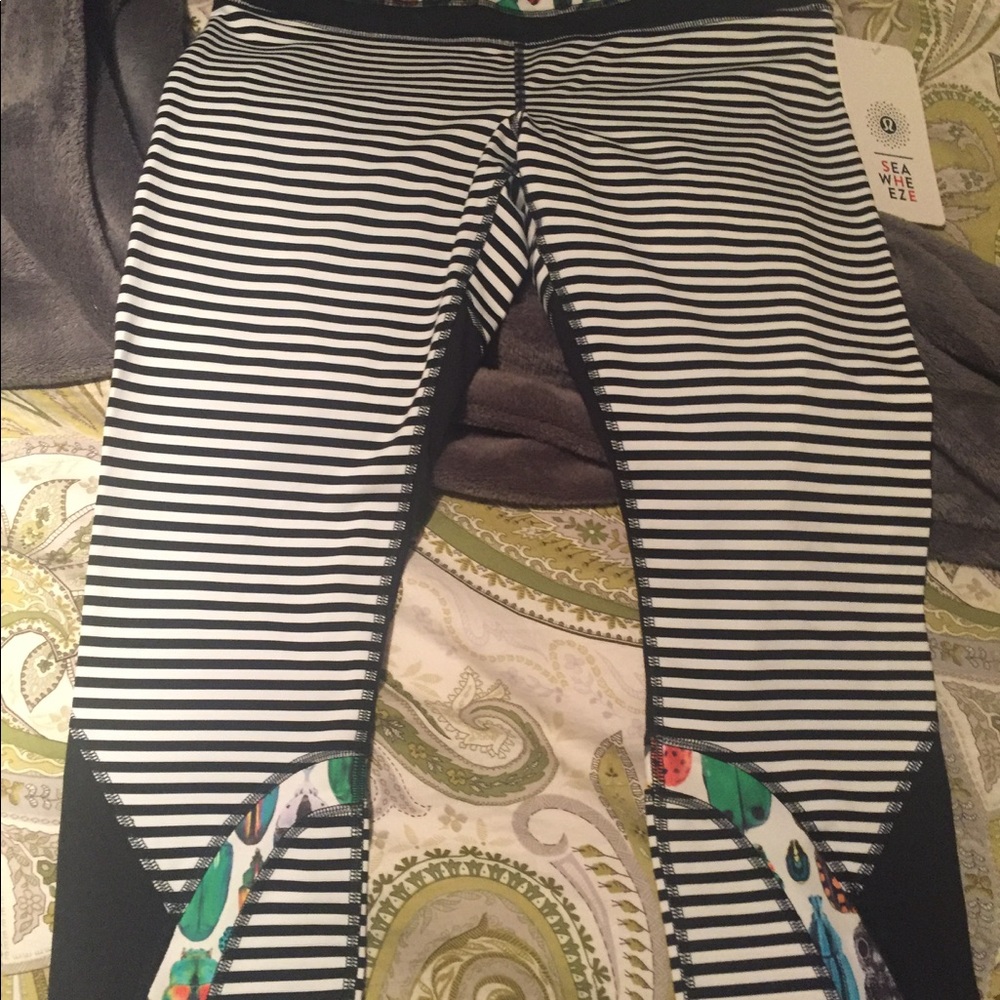 NWT Lululemon Seawheeze Inspire Crop- Size 10