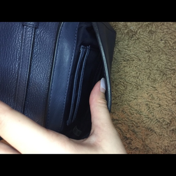 Unique mini story Burch Crossbody - Picture 4 of 5