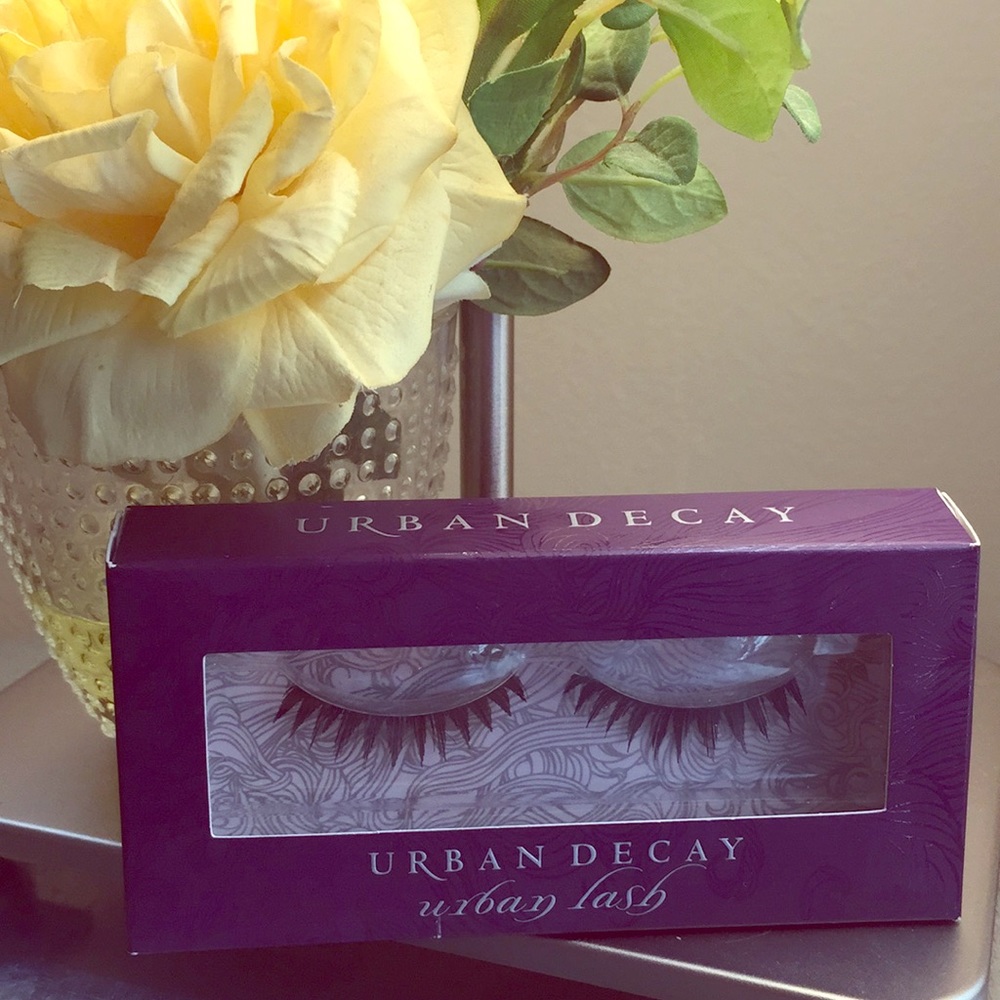 Urban Decay Urban Lash false eyelashes NIB