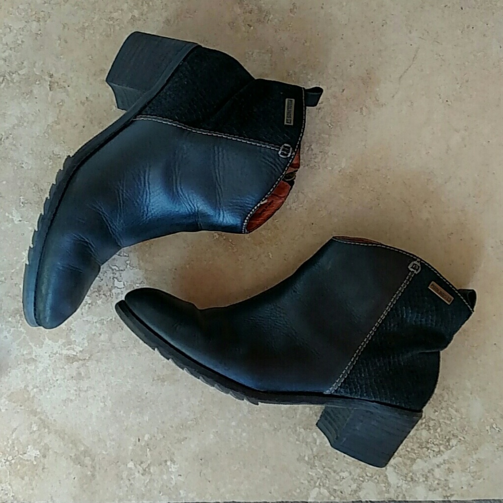 Pikolinos black booties EU size 39 US size 8.5