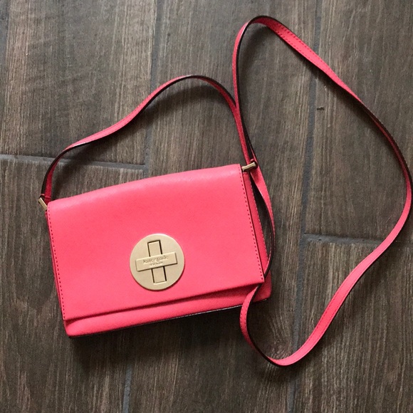 kate spade Handbags - Kate Spade Pink Small Crossbody