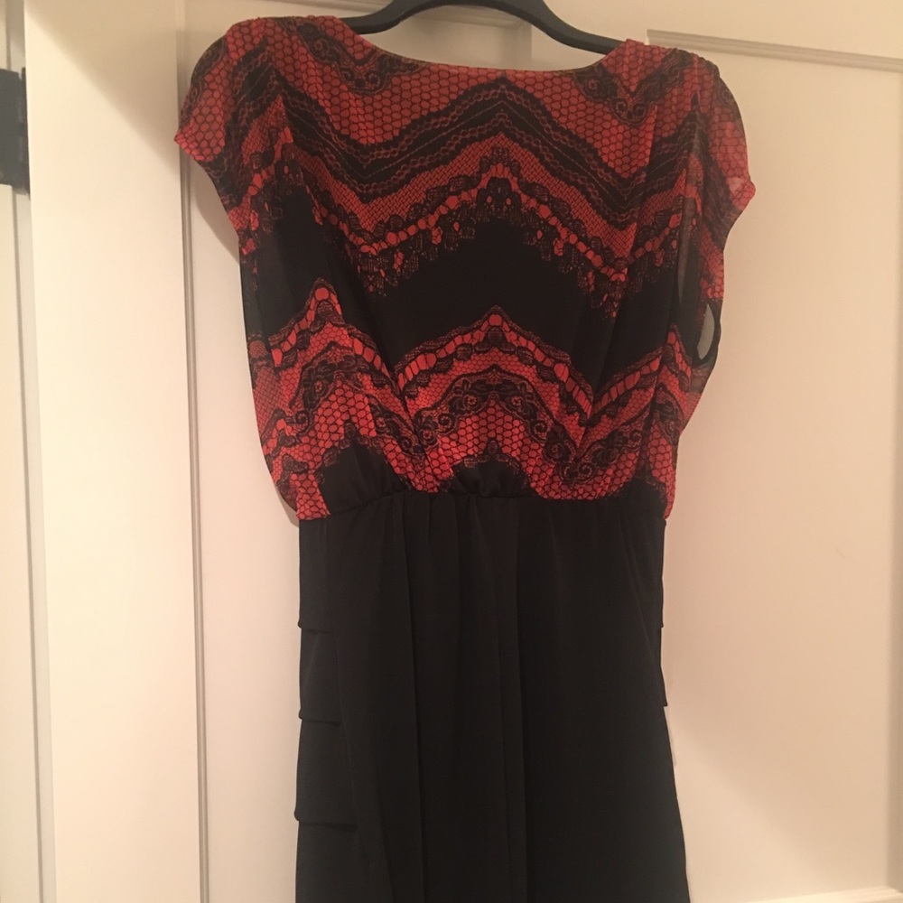 Orange and black scoop neck short sleeve dress
