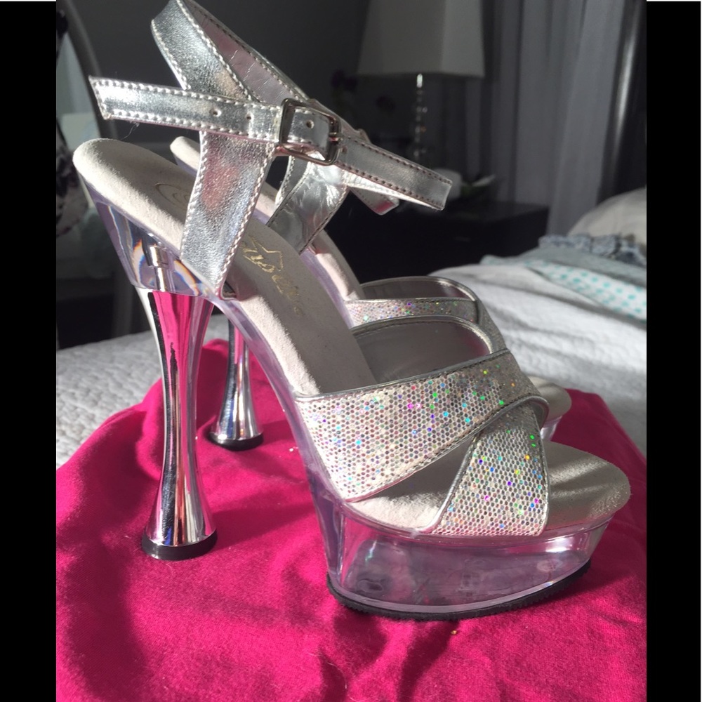 SEXY PLEASER HEELS SIZE 5