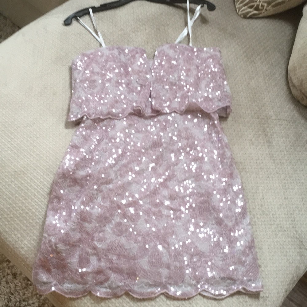 🍷FLASH SALE!  $500 SEQUIN ✨HOLiDAY PARTY DRESS!! - Picture 6 of 7
