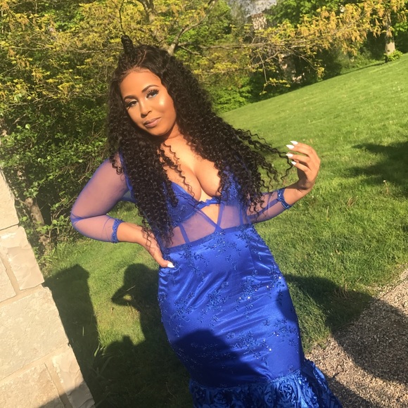 PROM DRESS - Picture 6 of 8