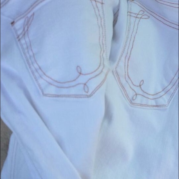 True religion jeans and shirts - Picture 3 of 8