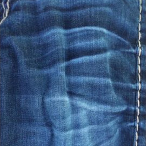 True religion jeans and shirts - Picture 5 of 8