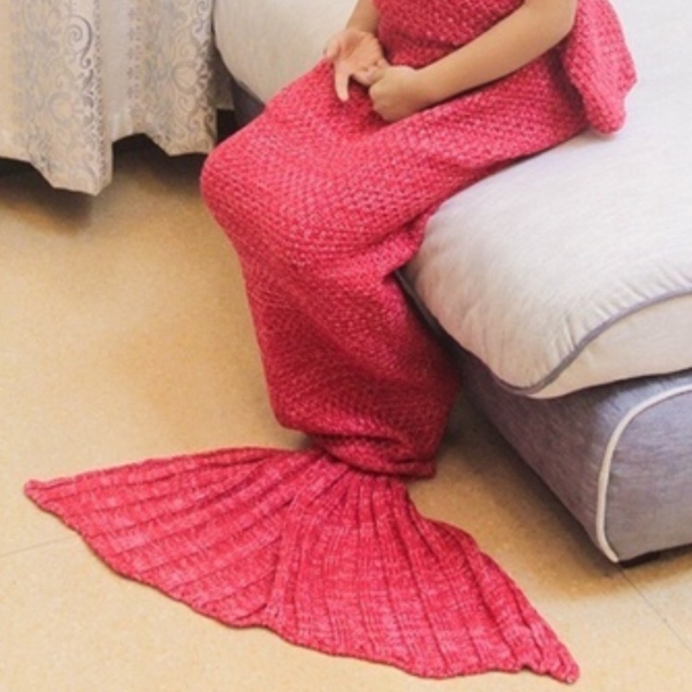 NEW Kids Mermaid Tail Blanket