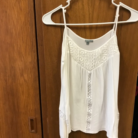 Charlotte Russe cold shoulder top :) - Picture 1 of 3