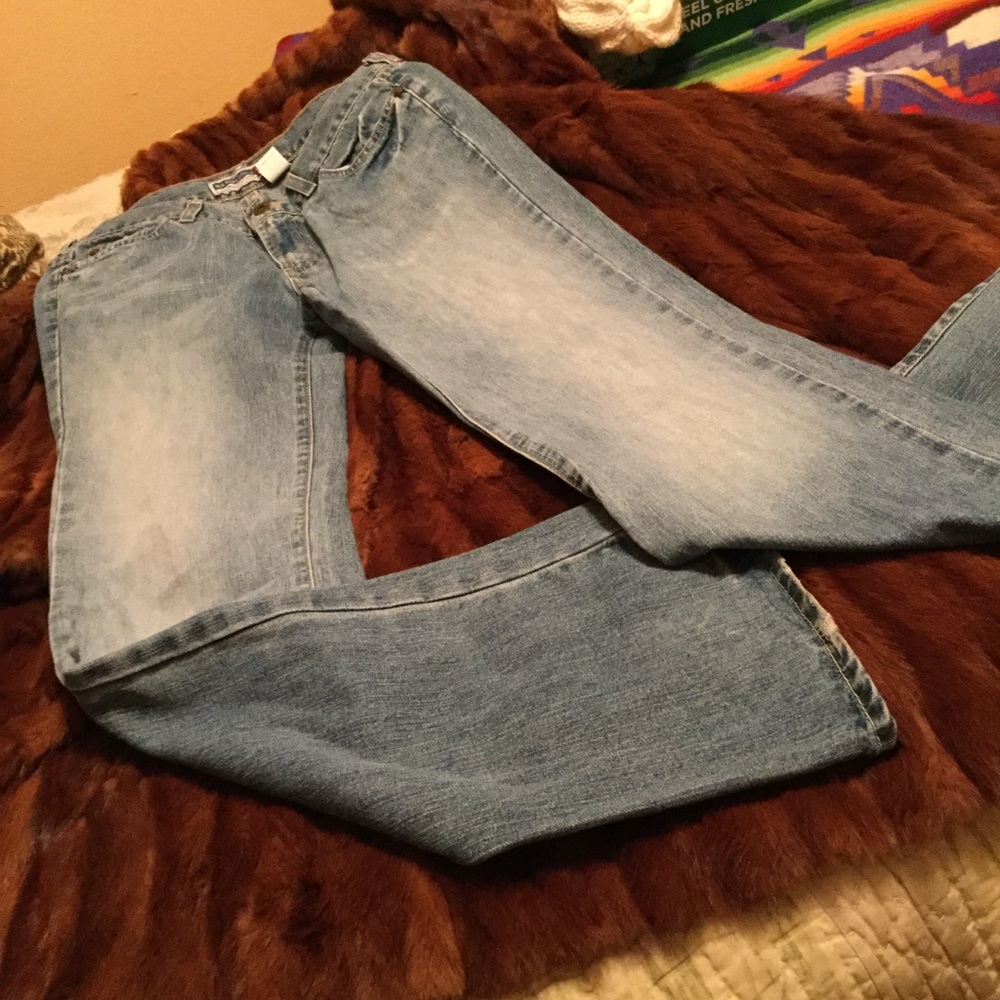 Old Navy Ultra Low Boot Cut Distressed Jeans Sz 4 Long
