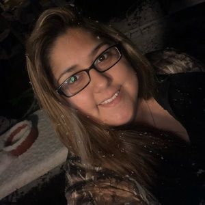 Meet your Posher, Lydia