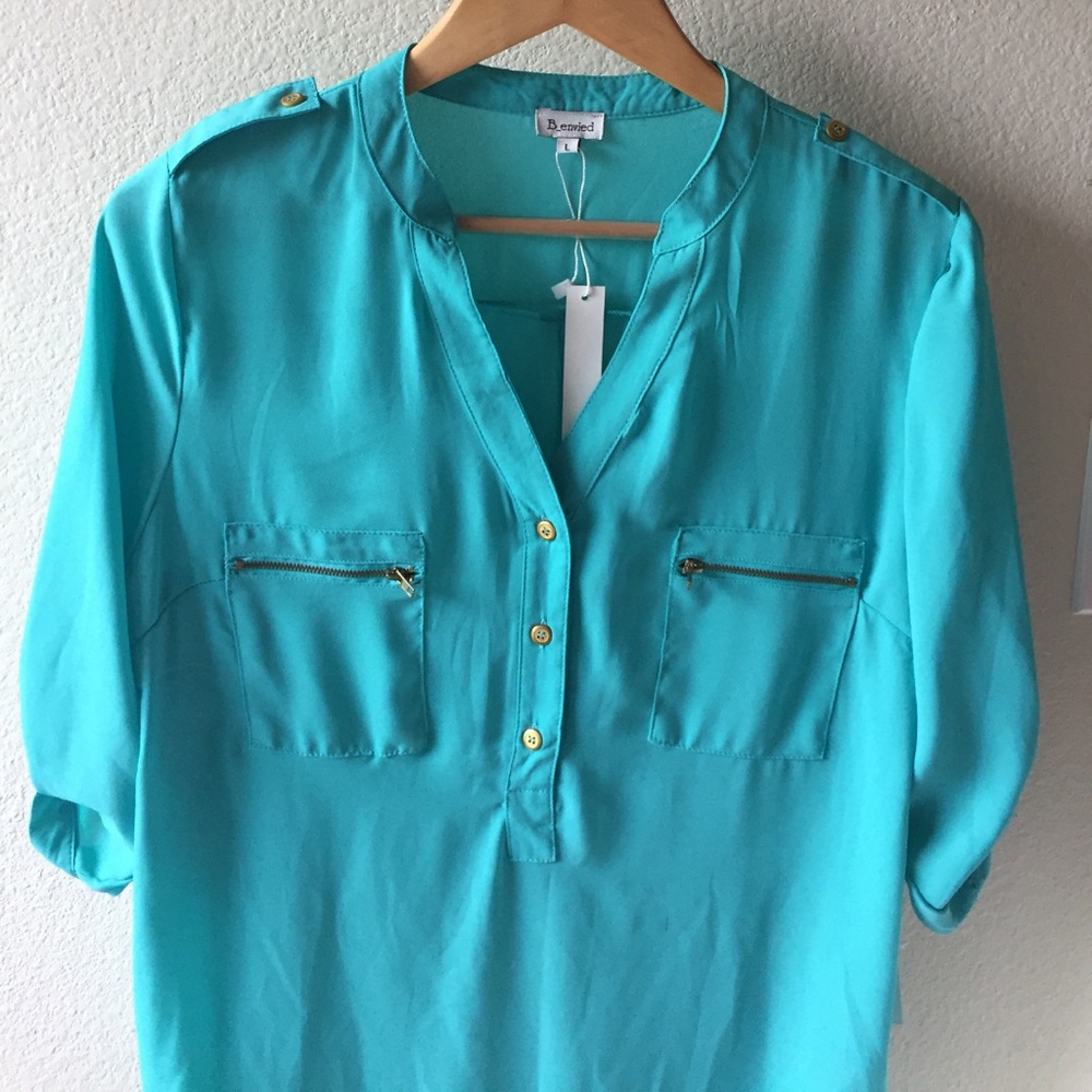Women’s blouse