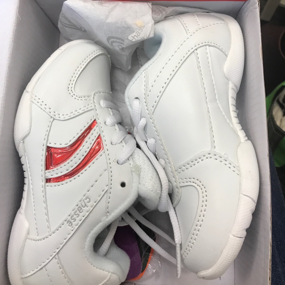 BNIB Cheerleading shoes