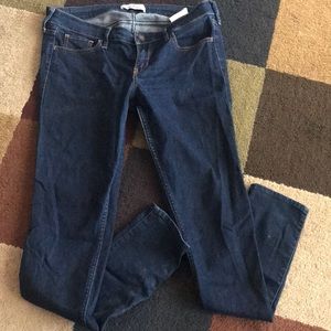 Hollister dark wash 29 x 31 skinny jeans