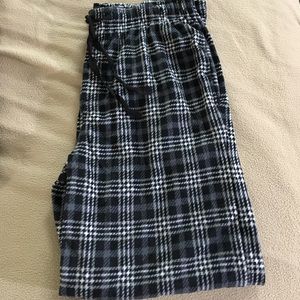 Men’s fleece pajama pants NEVER WORN!!