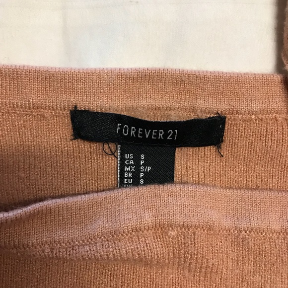 F21 crop top - Picture 2 of 2