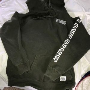Green Vs hoodie