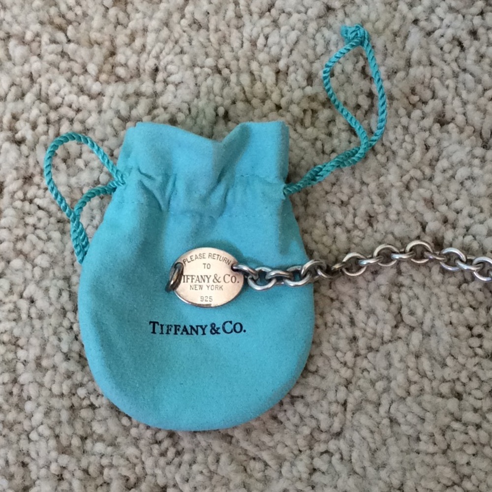 Authentic return to Tiffany’s choker necklace