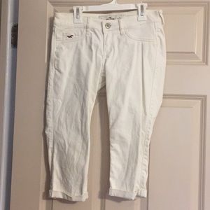 Hollister white Capri