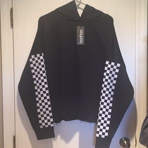 BOOHOO+ EVIE CHECKERED CROP HOODIE