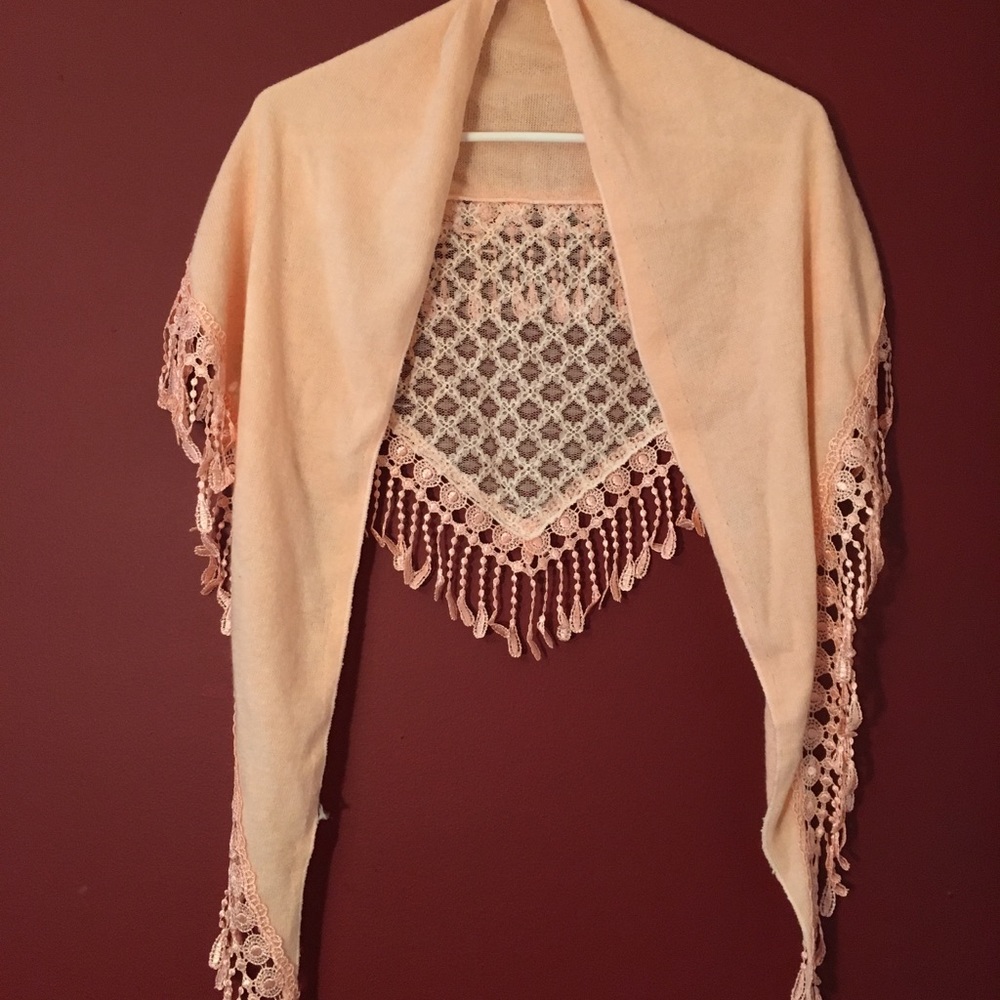 Little light pink scarf/wrap