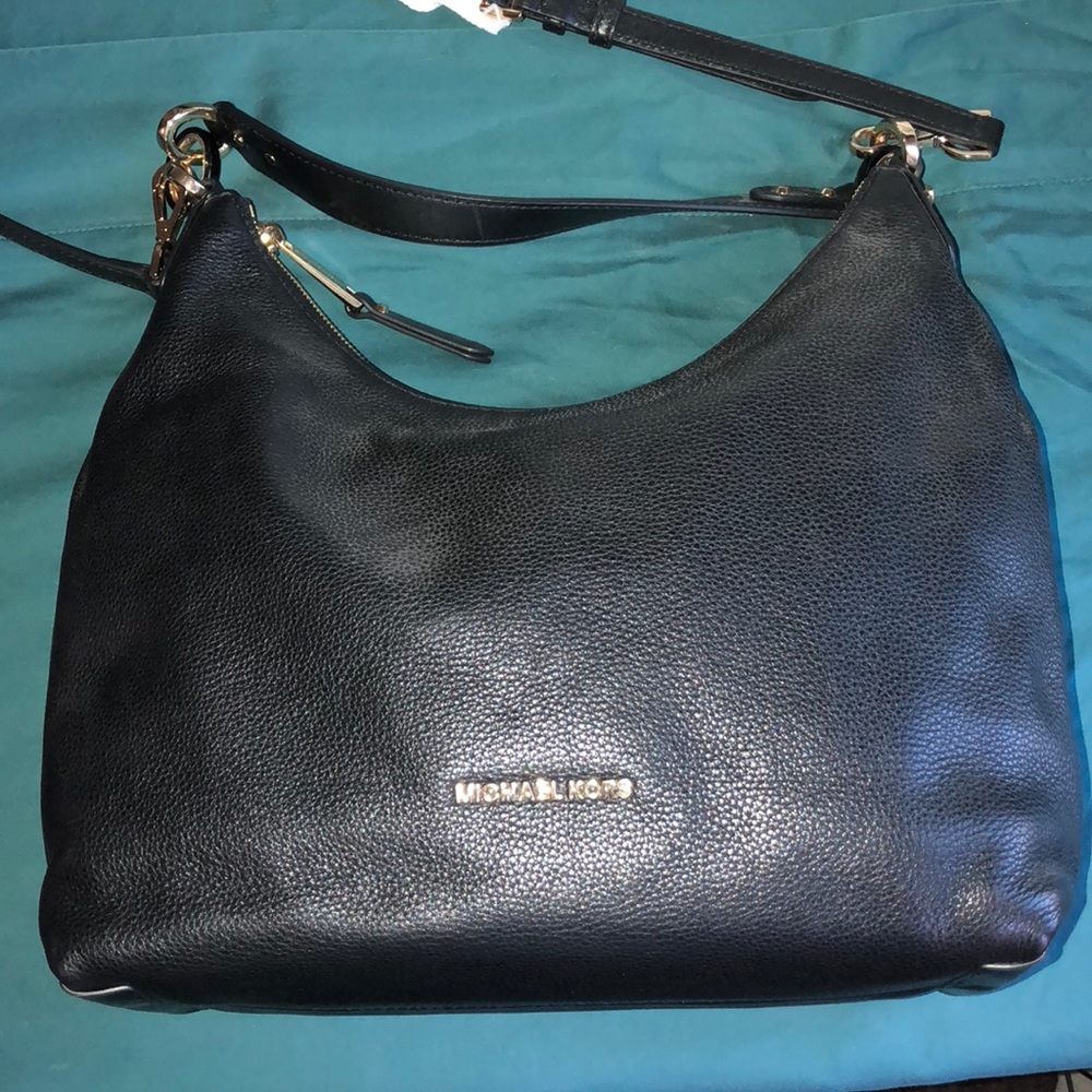 NWT MK Isabella Black Leather Bag