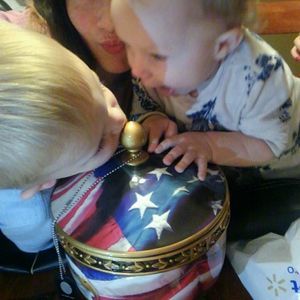 Meet your Posher, Candy