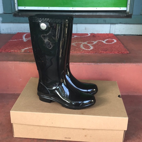 UGG Shoes - Uggs black rain boots 👢