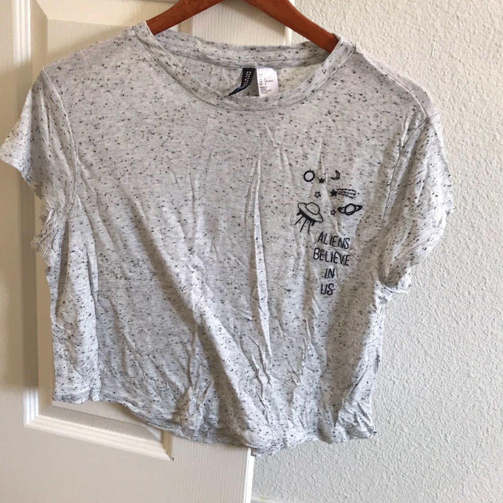 h&m aliens believe in us Crop top