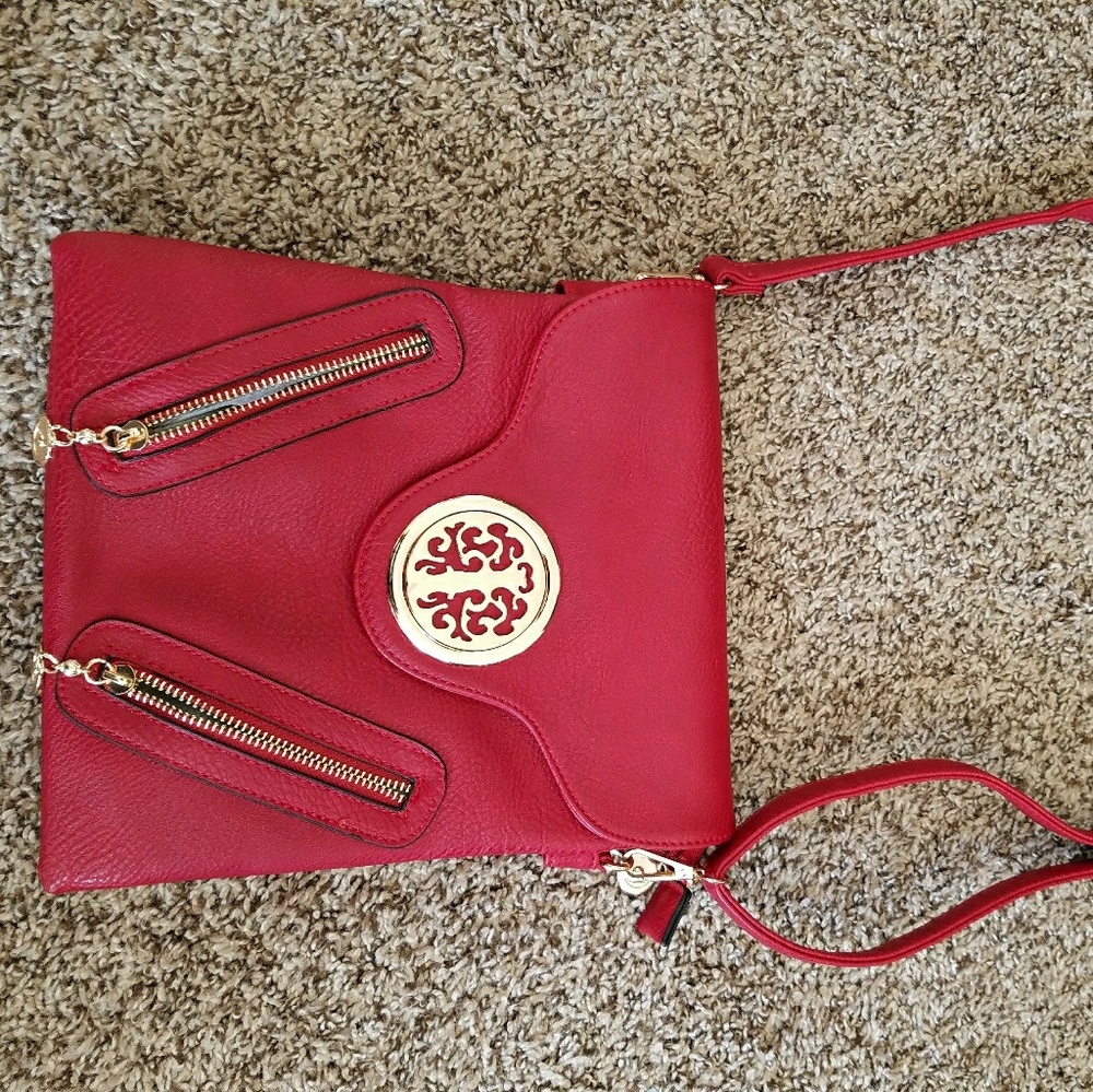 Crossbody purse